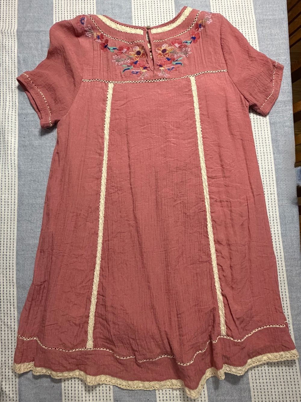Umgee Shift Dress with Embroidered Floral Detail - Picture 10 of 10